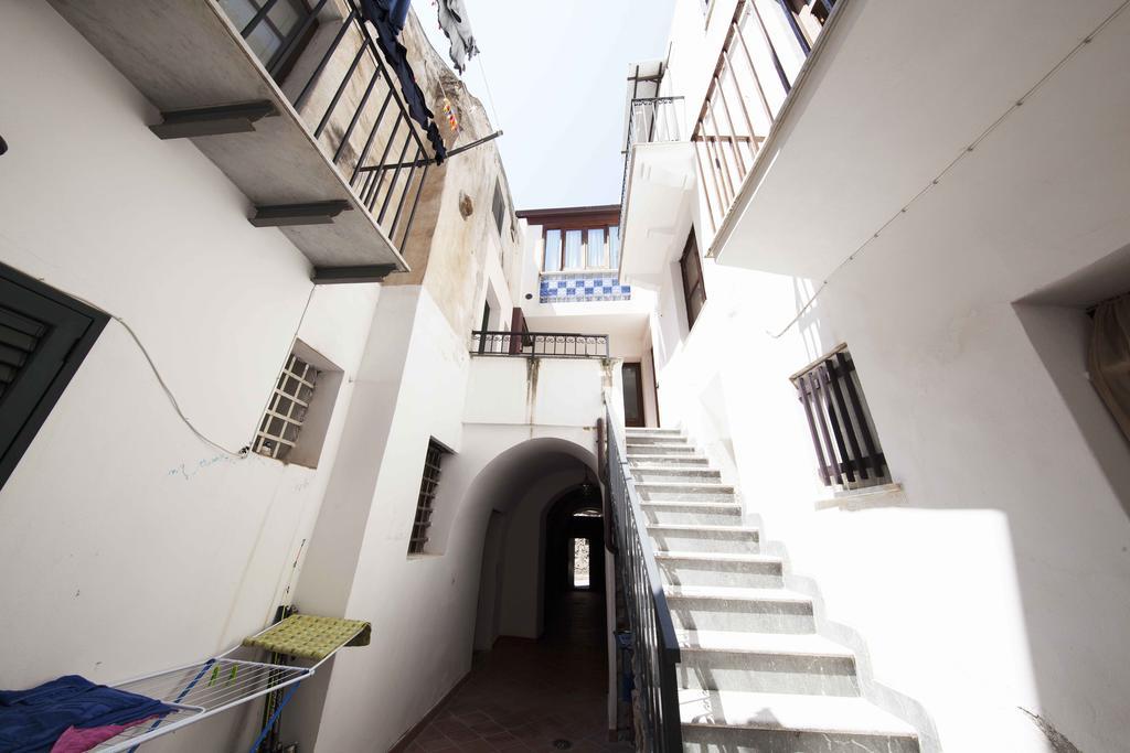 Gioeni 23 Appartement Cefalù Kamer foto